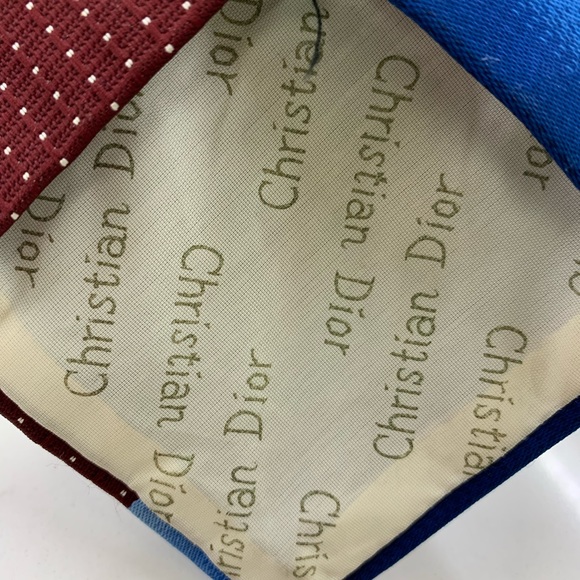 Vintage Christian Dior tie in burgundy and blues - Picture 5 of 5